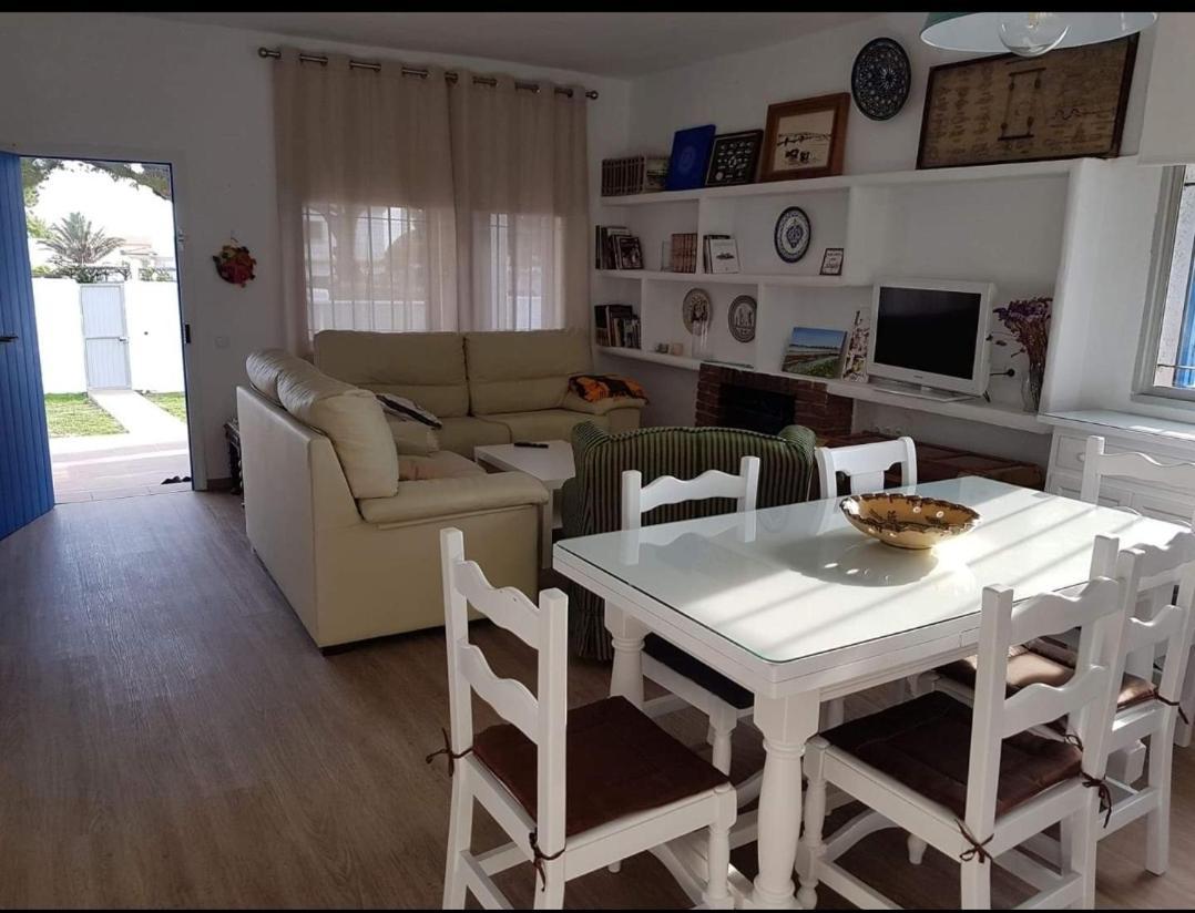 Vakantiehuis En Canos, Sin Coger Coche La Playa Jaima Y Pequena Lulu